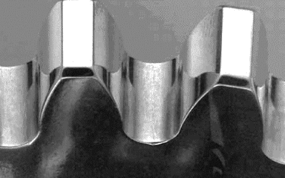 Impact of Isotropic Superfinishing on Contact and Bending Fatigue of